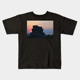 Angor Watt Sunset Kids T-Shirt
